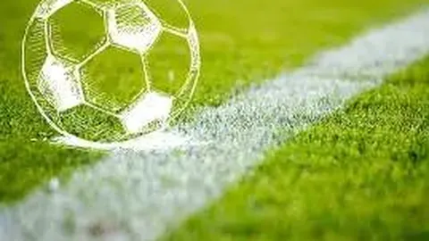 《独家曝料：拜仁瞄准费耶诺德新星里德，英超豪门暗中觊觎，争夺战一触即发！》