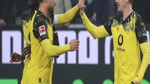 多特球员失落冠军情绪蔓延，新赛季备战气氛紧张